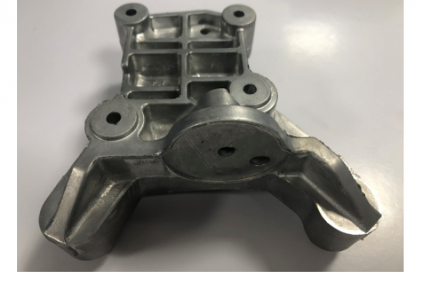 減少壓鑄模具裂紋的工藝研究與應(yīng)用