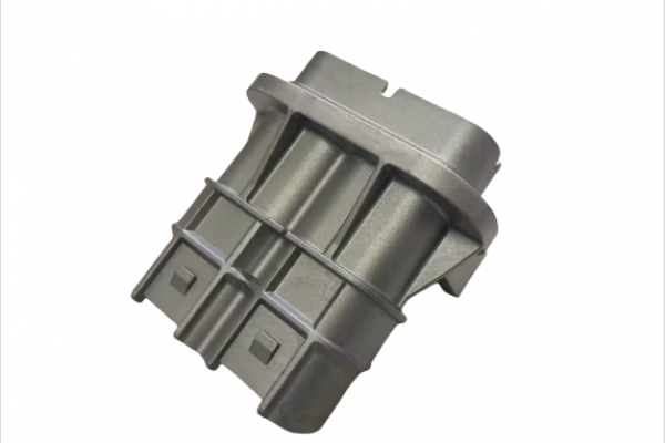 汽車(chē)類(lèi)高壓接插件胚體-11